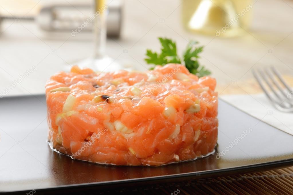 Raw salmon tartar