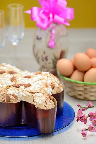 Wielkanoc gołąb ciasto — Zdjęcie stockowe