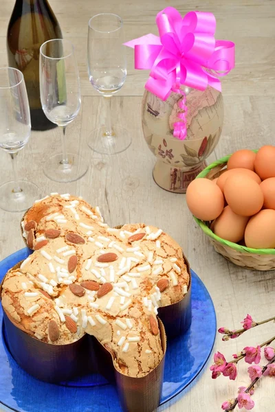 Ostertaubenkuchen — Stockfoto