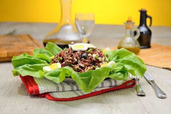 Red rice salad — Stock Photo, Image