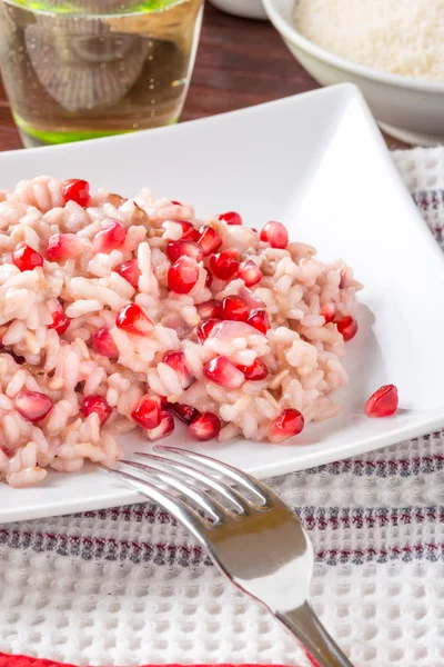 Risotto met granaatappel — Stockfoto