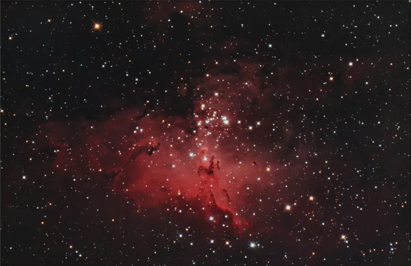 Nebulosa vermelha no céu — Fotografia de Stock