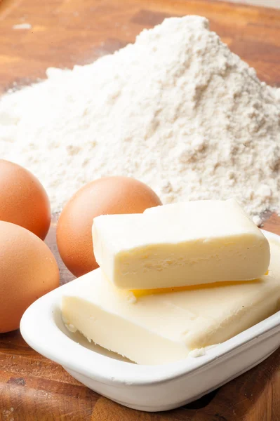 Eieren, boter en bloem — Stockfoto