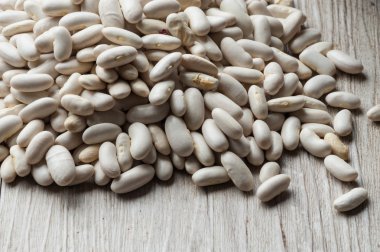 Masanın üzerinde fasulye