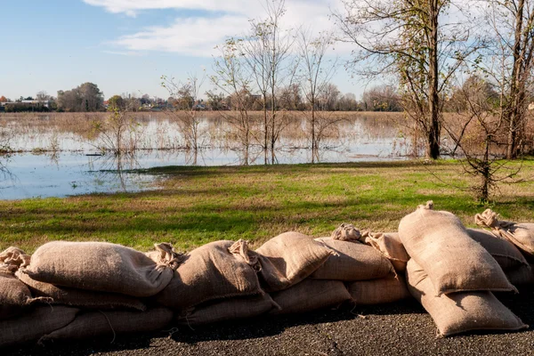 Sandbags for flood defense — Stock Photo, Image