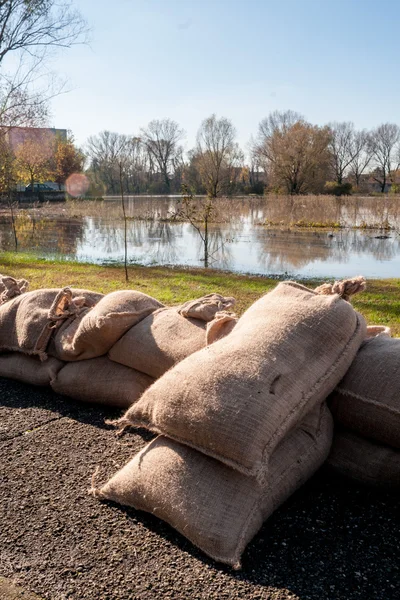 Sandbags for flood defense — Stock Photo, Image