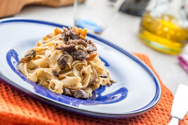 Tagliatelle con ragu — Foto Stock