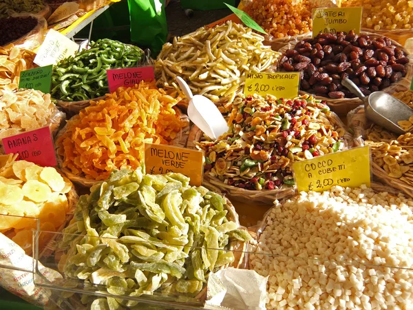 Dried fruits market — Stock Photo, Image