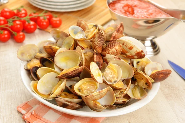 Vongole cotte in conchiglie — Foto Stock