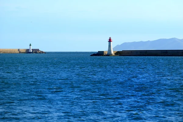 Világítótornyok a tenger partján — Stock Fotó