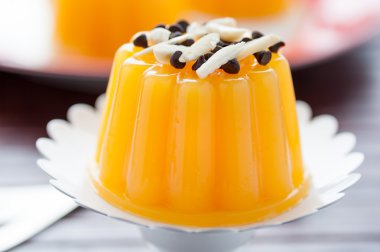 Lezzetli portakal jöle tatlısı