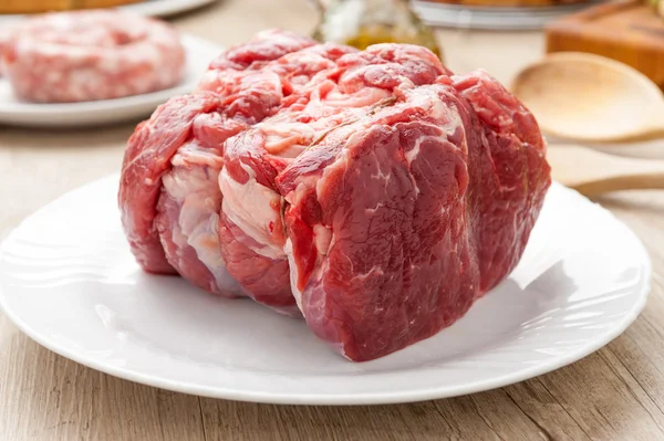 Piece of beef  raw — Stock Photo, Image
