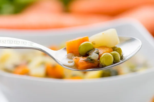 Cuillère à soupe de légumes — Photo