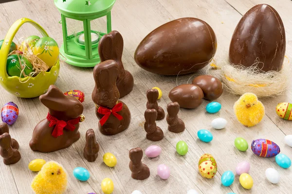Coelhos de Páscoa de chocolate — Fotografia de Stock