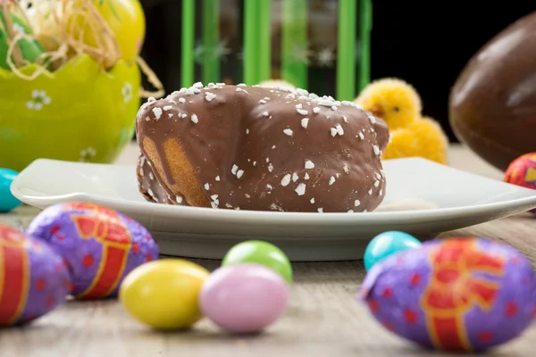 Húsvéti csokoládé torta galamb — Stock Fotó