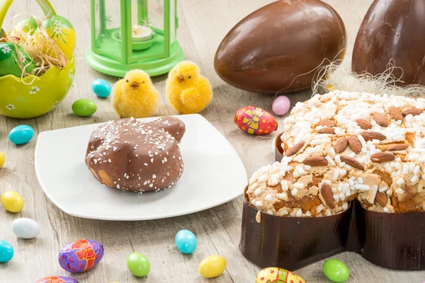 Easter dove cake chocolate — Stock Photo, Image