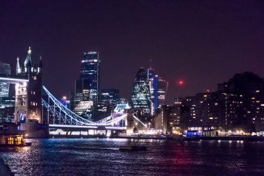 Gece Kule Köprüsü