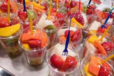 Meyve salataları gitmek