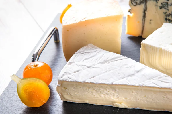 Various types of cheese — Stock Photo, Image