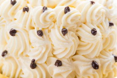 Beyaz kremalı pasta