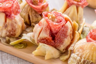 Salam İncir ile meze