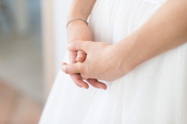 beyaz gelinlik kadın