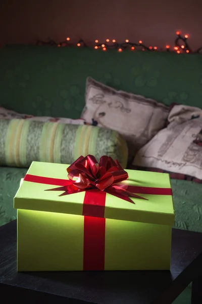 Green present box — Stock Photo, Image