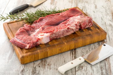 Organik domuz pirzolası