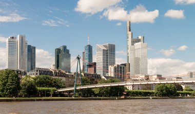 Frankfurt manzaralı ana, Almanya