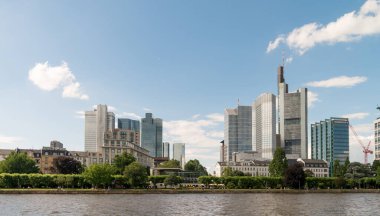 Frankfurt manzaralı ana, Almanya