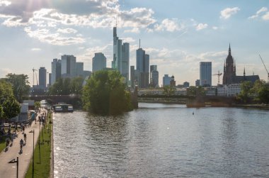 Frankfurt manzaralı ana, Almanya