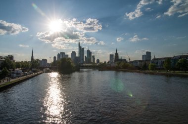 Frankfurt manzaralı ana, Almanya
