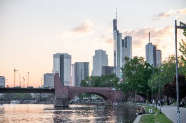 Frankfurt manzaralı ana, Almanya