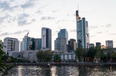 Frankfurt manzaralı ana, Almanya