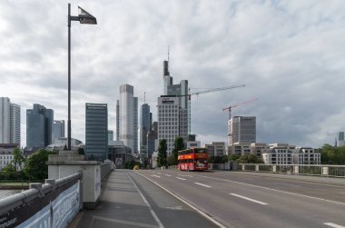 Frankfurt manzaralı ana, Almanya