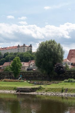 Elbe Nehri manzarası, Almanya