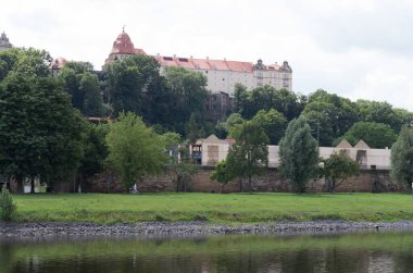 Elbe Nehri manzarası, Almanya