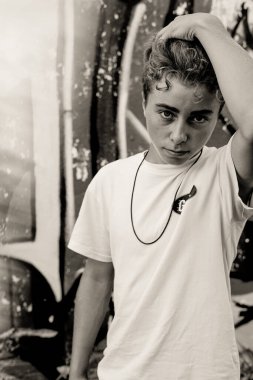 Ergenlik çağında beyaz ve zenci.