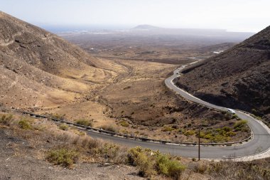 Çizgiler que dibujan las carreteras