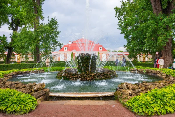 Petersburg Petrodvorez Russland August 2020 Park Und Monplaisir Palast Peterhof — Stockfoto