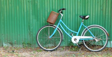 grunge metal duvar, eski Bisiklet