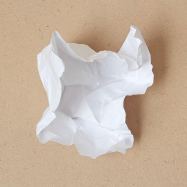 crumpled kağıt topu açın
