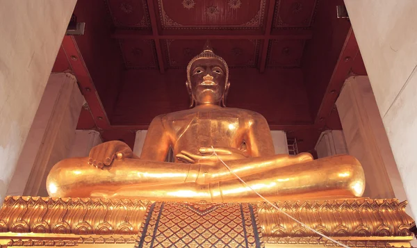 Bouddha Mongkolbophit en bronze, avec un seul en Thaïlande . — Photo