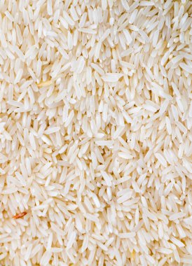 Beyaz pirinç pişmemiş