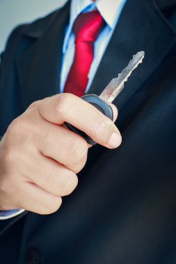 İş adamı el holding tuşları