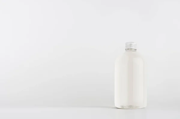 Bouteille Transparente Plastique Basse Épaisseur Avec Eau Produit Cosmétique Avec — Photo