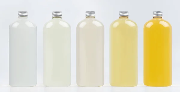 Variedade Garrafas Plástico Altura Com Produtos Cosméticos Perfume Diferentes Cores — Fotografia de Stock