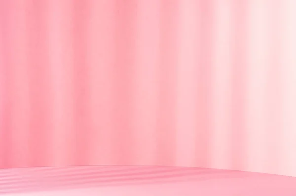 Пастельна Рожева Абстрактна Сцена Сонячним Світлом Смугастими Тінями Закругленому Підлозі — стокове фото