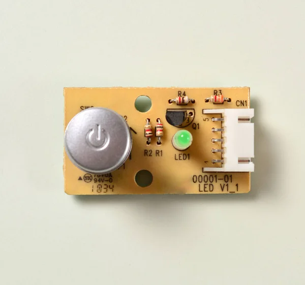 Botón Encendido Apagado Con Una Placa Electrónica Que Las Resistencias — Foto de Stock