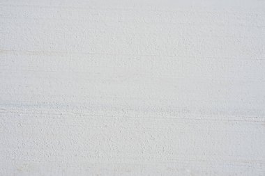 Yatay pozisyonda beyaz tahta boya. Web sitesi ya da duvar kağıdı için arkaplan. Çalışmayı daha cazip hale getirmek için tasarladığınız metni ya da metin ekleyin. Ahşap arka plan için kullanılabilir